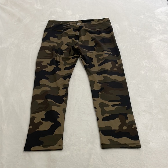 Forever 21 cropped mesh leggings - Picture 3 of 6